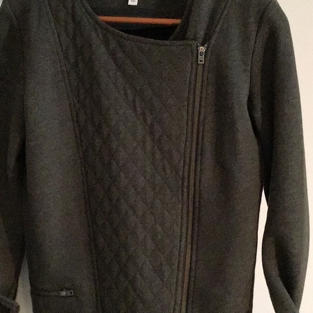 Quilted crop asymmetrical jacket - Picture 3 of 6